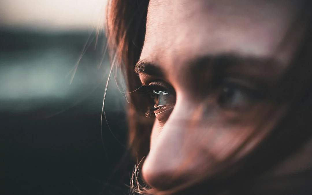 El papel del color: teoría y emociones en el arte abstracto